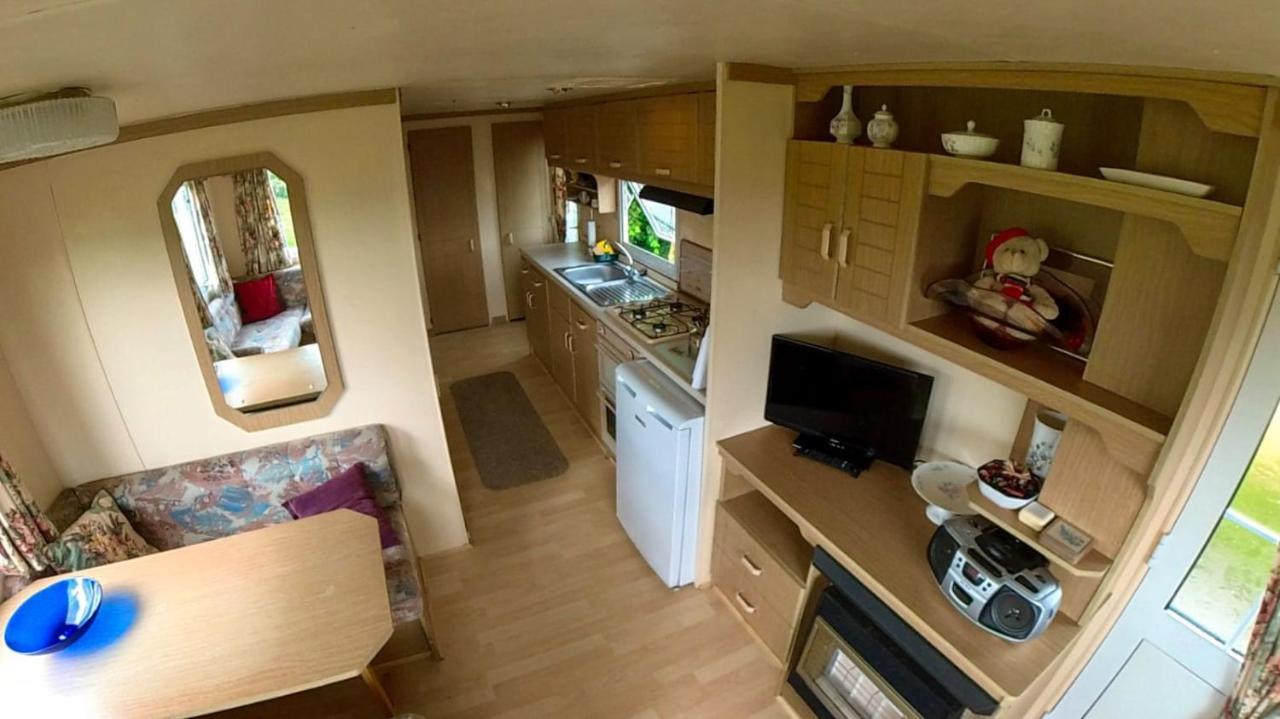 Devil'S Bit Accommodation Killea Extérieur photo